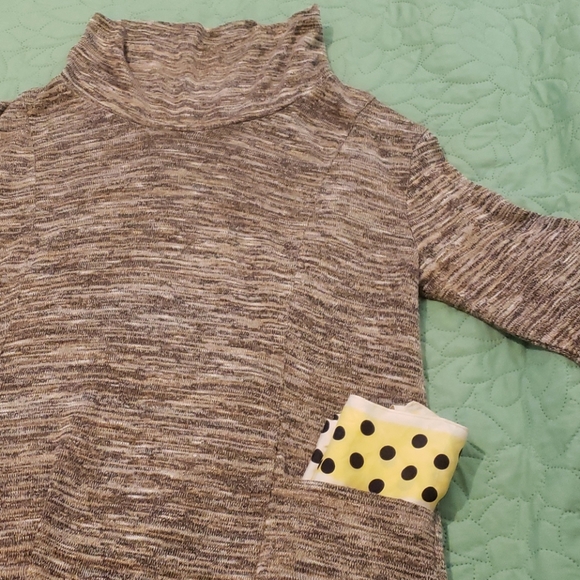 Sweater - Picture 3 of 5